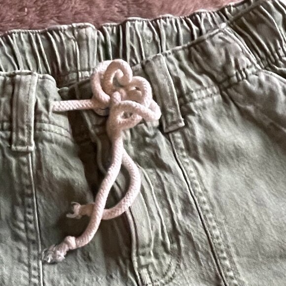 American Eagle Green Drawstring Scrunch Bottom Pants Denim-Ish Material Size 2 - Picture 3 of 9